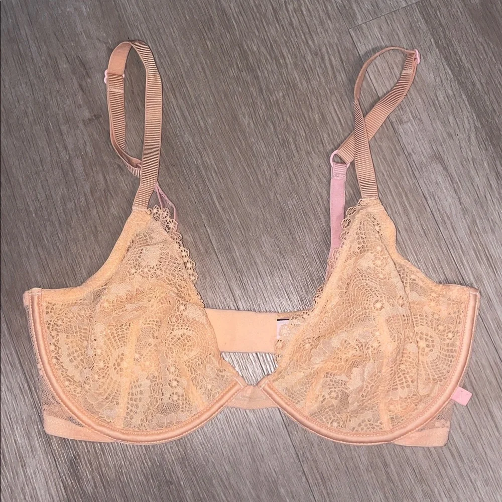Peach Victorias Secret unlined lace bra size 32DD - Picture 1 of 4